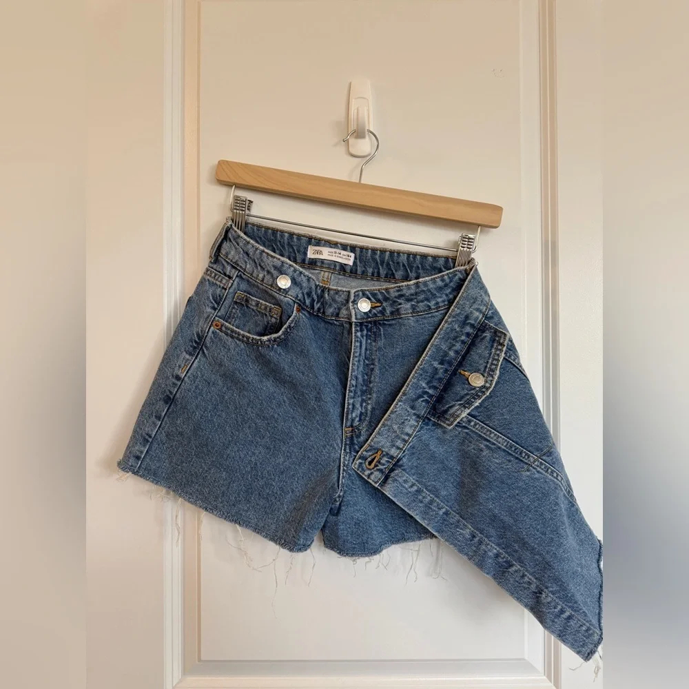 Casual Zara Girls Denim Skort! - Picture 2 of 5